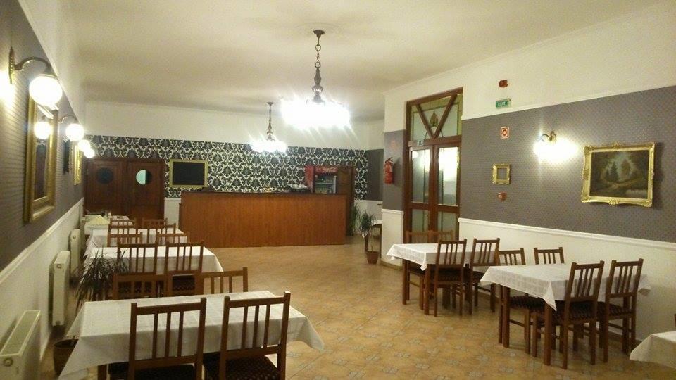 Bed and breakfast Varju Fogado Tapolca Extérieur photo